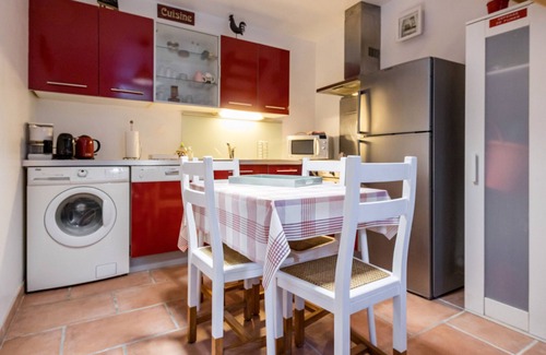 Saint-Sebastien-sur-Loire Cottage | Charming Cottage Near Nantes with Private Terrace, Bikes & Modern Amenities