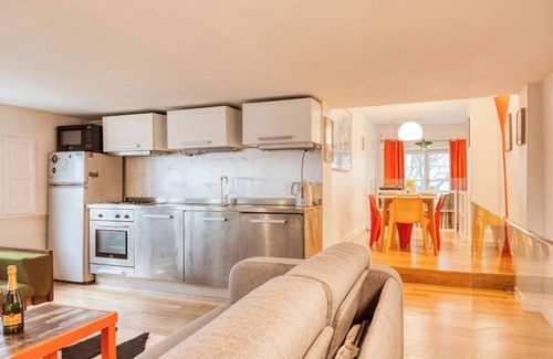 Arts-et-Metiers Apartment | Charmant Duplex en Plein Coeur du Marais Nom Interne: Tropicool Duplex