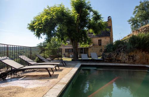 Beynac-et-Cazenac House | Charmant gîte Linol avec piscine