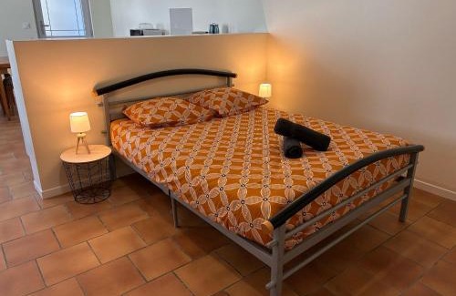Ecueille Apartment | Charmant studio centre d Ecueille