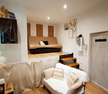 Aubagne Apartment | Charmant Studio Climatisé plein centre d'Aubagne