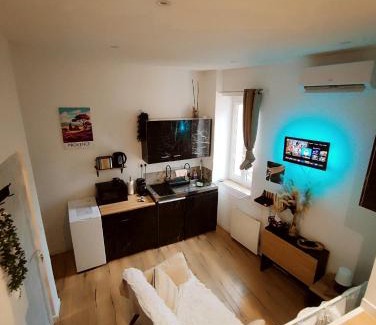 Aubagne Apartment | Charmant Studio Climatisé plein centre d'Aubagne