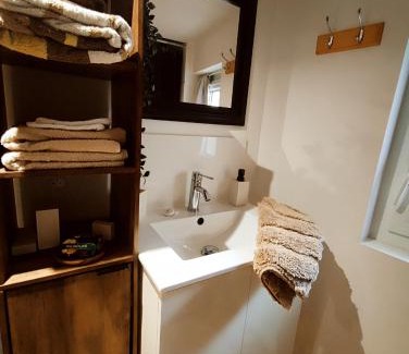 Aubagne Apartment | Charmant Studio Climatisé plein centre d'Aubagne