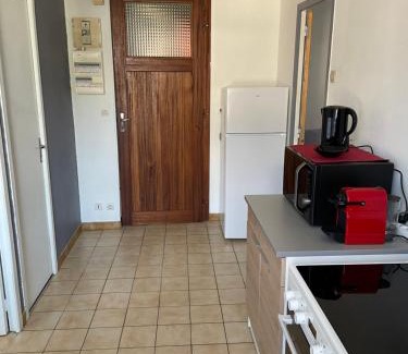 Saint-Pierre-le-Moutier Apartment | Charmant T2 au 1er dans résidence avec parc arboré