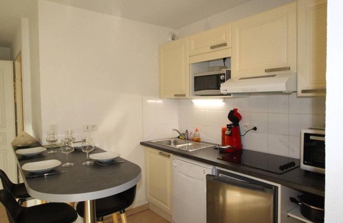 Montauban-de-Luchon Apartment | Charmant T3 à Montauban-de-Luchon, 41m², véranda, jardin sud 58m², parking sécurisé - FR-1-313-219