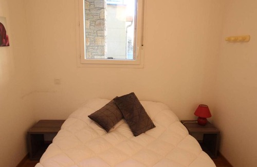 Montauban-de-Luchon Apartment | Charmant T3 à Montauban-de-Luchon, 41m², véranda, jardin sud 58m², parking sécurisé - FR-1-313-219