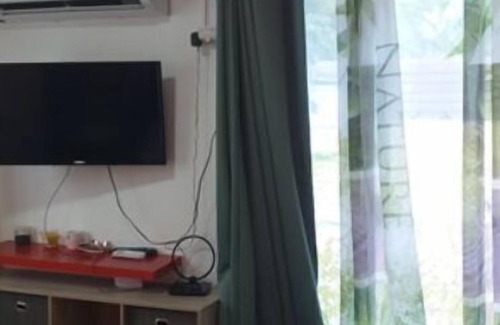 Entre-Deux Bed & Breakfast | Charmante Dépendance Chez L'habitant