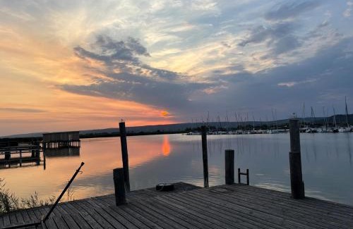 Jois Apartment | Charmante Ferienwohnung mit Segelmöglichkeit