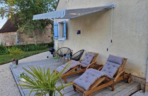 Ajat House | Charmante Maison 3 Chambres avec Jardin, Terrasse et Piscine aux Portes de Périgord - FR-1-616-285