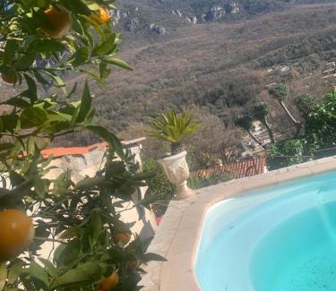 Pont du Loup Apartment | Charmante maison avec piscine