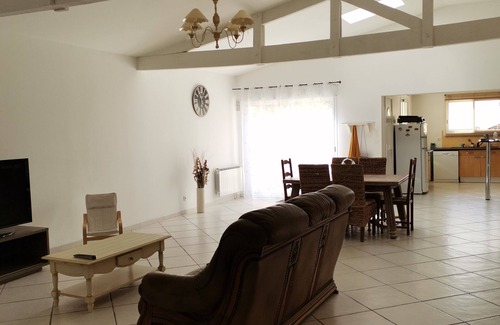 Lesparre-Medoc House | Charmante Maison