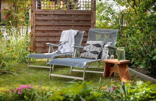 Bornstedt Apartment | charmantes Townhaus mit Garten, W-LAN & Netflix