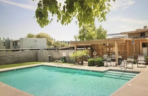 Lombardi Estates House | Charmer close to shopping, restaurants, bars and hiking.