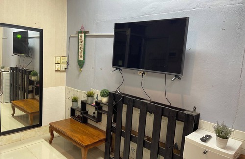 Khemarak Phoumin House | Charming 1-bedroom house in lovely Koh Kong Province with AC, WiFi
