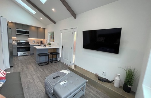 Alta Mesa Apartment | Charming 1-bedroom apartment with WiFi, AC in beautiful Santa Barbara
