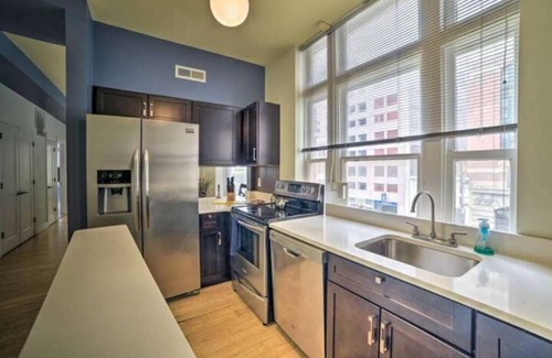 Inner Harbor Apartment | Charming 1-bedroom apartment in Baltimore Harbor with WiFi, AC and Free parking