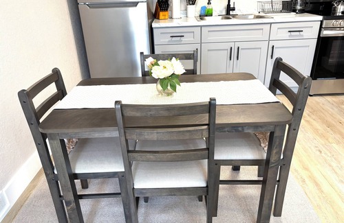 Columbus Apartment | Charming 1 bedroom apartment with AC, WiFi in quaint Columbus