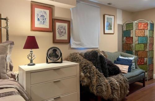 Yorktown Apartment | Charming 1-bedroom Basement Close to DC Pets Allowed