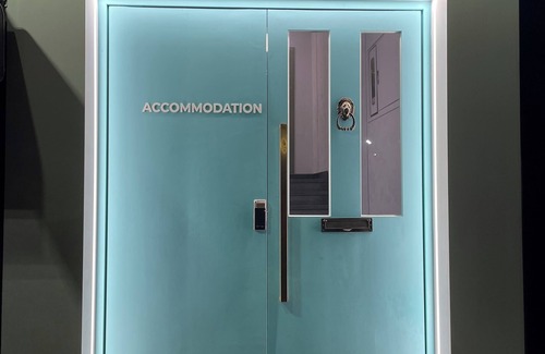 Jungang-dong House | Charming 1-bedroom building in brilliant Busan with WiFinand there r a large bed