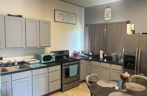 Lincoln County Apartment | Charming 1-bedroom Rustic apartment with river access by Brady, North Platte NE