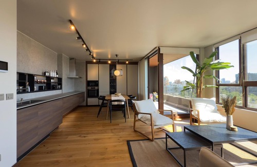 Vitacura Apartment | Charming 1-br apartment with Private Terrace and Pool + AC and WiFi in Vitacura