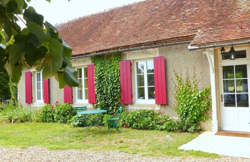 Lurcy-Levis Cottage | Charming 18th Century Cottage with Modern Amenities, Pet-Friendly, Near Scenic Forest and Attractions