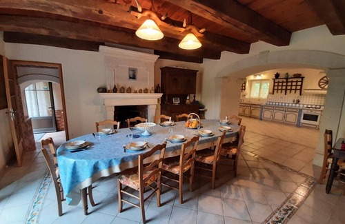 Viville Cottage | Charming 18th Century Gîte with Garden, Fireplace, and Modern Amenities