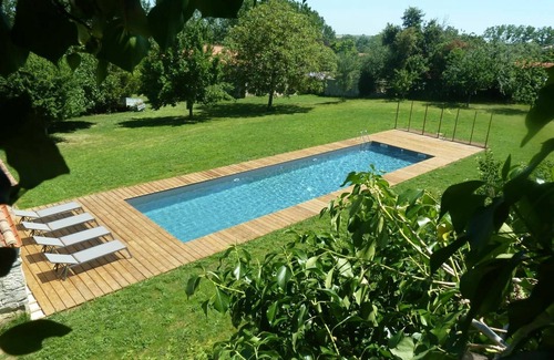 Auchay-sur-Vendee Cottage | Charming 18th-Century Home with Pool, Terrace, and Scenic Views in Chaix