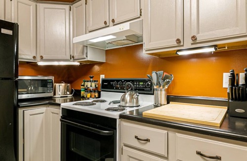 Montreat House | Charming 1920s Montreat Cottage Near DT Black Mtn