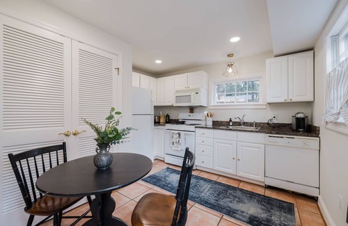 Old Town Alexandria House | Charming 1920s Townhome in Old Town!