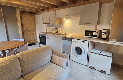 Bons-en-Chablais House | Charming 19th-century home & attached apartment: Geneva, Annecy, Chamonix, Lake