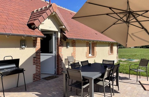 Thiel-sur-Acolin Cottage | Charming 1BR Cottage with Private Terrace and Garden near Le Pal Park
