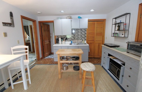 South Orleans Apartment | Charming 1BR, Pet Friendly, Minutes to Beaches, Golf, Dining, Shopping(2396)