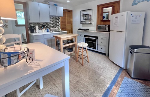 South Orleans Apartment | Charming 1BR, Pet Friendly, Minutes to Beaches, Golf, Dining, Shopping(2396)