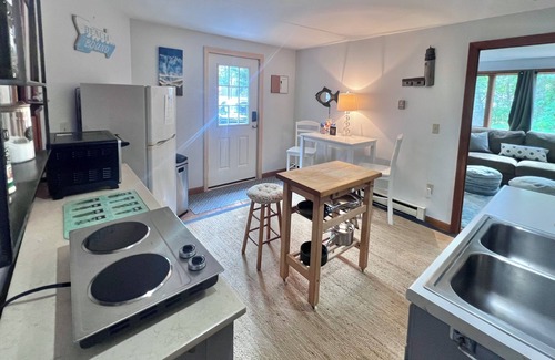 South Orleans Apartment | Charming 1BR, Pet Friendly, Minutes to Beaches, Golf, Dining, Shopping(2396)