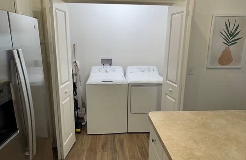 Sumter County House | Charming 2/2 in The Villages, Pet Friendly, Golf cart upon request.