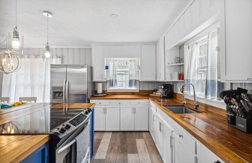 Riviera Beach House | Charming 2-bedroom house in Panama City Beach, Walk to Beach!