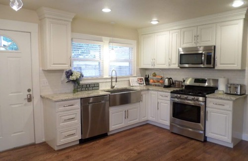 Olde Town House | Charming 2 bed/1 bath Craftsman 1 block from downtown Issaquah