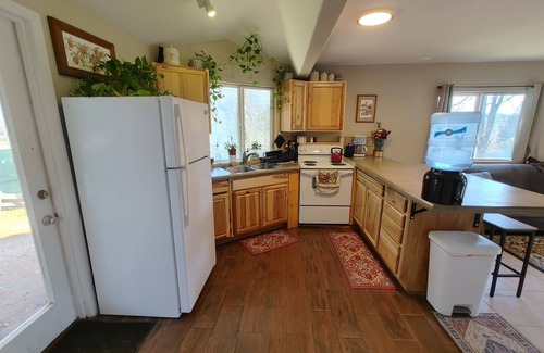 Rough and Ready House | Charming 2-bedroom house with WiFi, AC in Historic Rough and Ready town