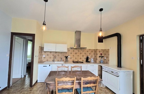 Saint-Chamassy Cottage | Charming 2-Bedroom House with Garden, Terrace, Baby Equipment, Near Historical Sights