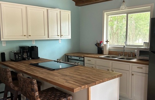 Dauphin Island House | Charming 2-bedroom house in Dauphin Island with Boat/RV Parking