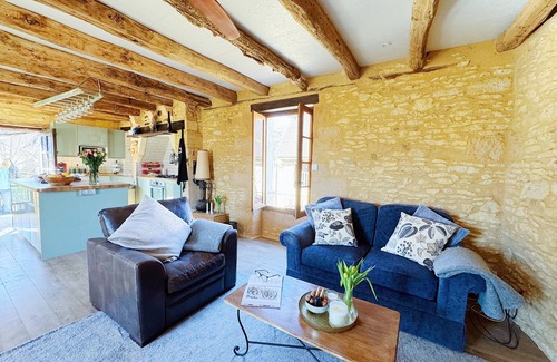 Saint-Cyprien Cottage | Charming 2-bedroom cottage within a pretty sandstone courtyard with large pool