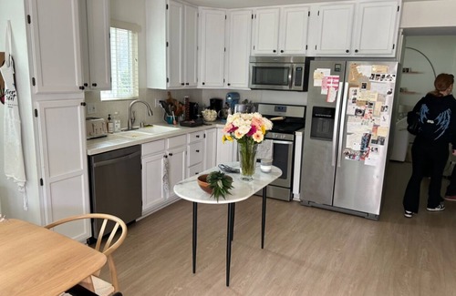 Westside Costa Mesa Condo | Charming 2-bedroom condo in Newport Beach with Wi-Fi