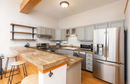 Eagle-Vail House | Charming 2 bedroom 2 bath On-Mountain in 10 Min