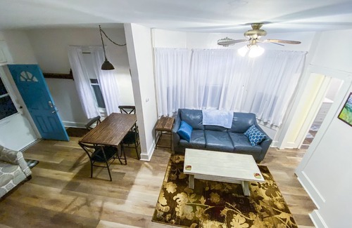 Windber Apartment | Charming 2-bedroom apt. with fully equipped kitchen, washer/dryer in Windber,