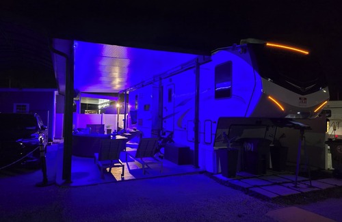 Key Largo Village RV Rental | Charming 2-bedroom campground with WiFi, AC in welcoming Key Largo