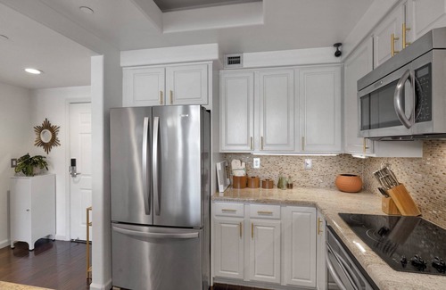 Downtown San Jose House | Charming 2-bedroom Downtown San Jose townhome with AC, gym, 95 walkscore