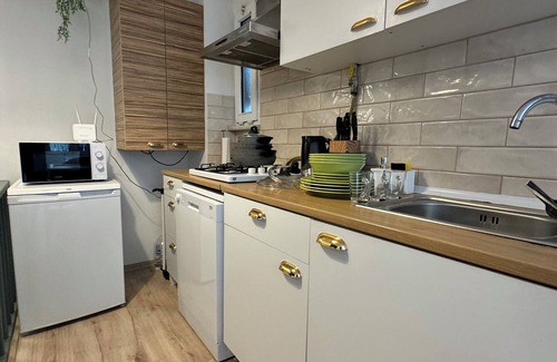 Gumussuyu Mahallesi Apartment | Charming 2 bedroom duplex with Bosphorus view in central Istanbul