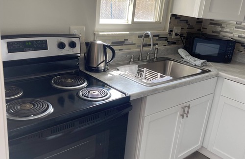 Avon House | Charming 2-bedroom duplex in fabulous Avon with WiFi, AC