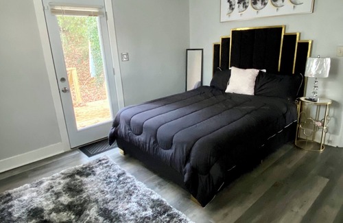 Jefferson Park House | Charming 2-bedroom house with WiFi and prine location in lovely Atlanta